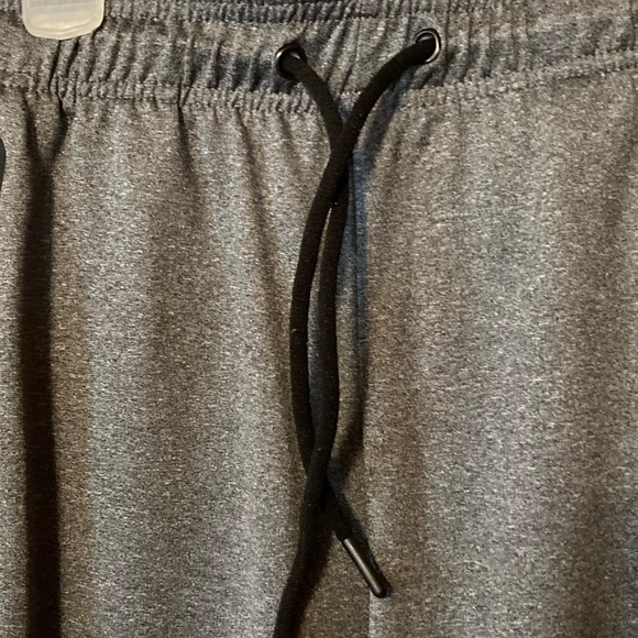 Says size small but fits like a med Unisex LEG3ND jogging pants New - Picture 3 of 6